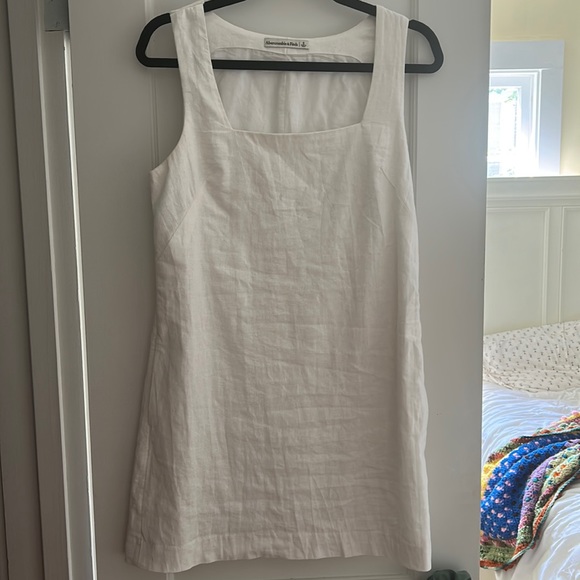 Abercrombie Linen Blend Wide Strap Mini Dress - Picture 2 of 5
